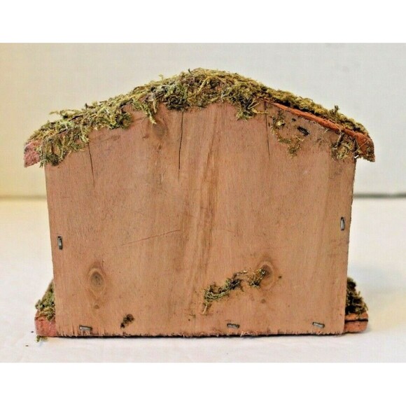 Vintage Minature Childrens Nativity Scene Wooden Structure Porcelain Figures - Picture 3 of 4